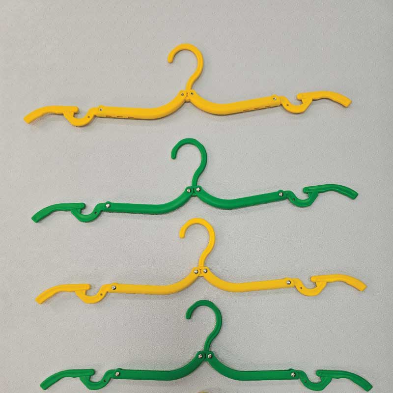 Folding Clothes Hanger (5 pcs Set)